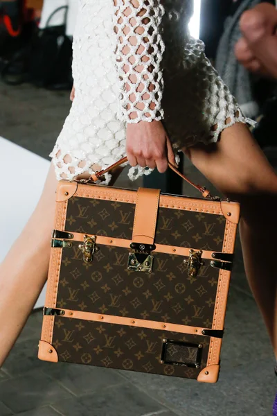 Look 57